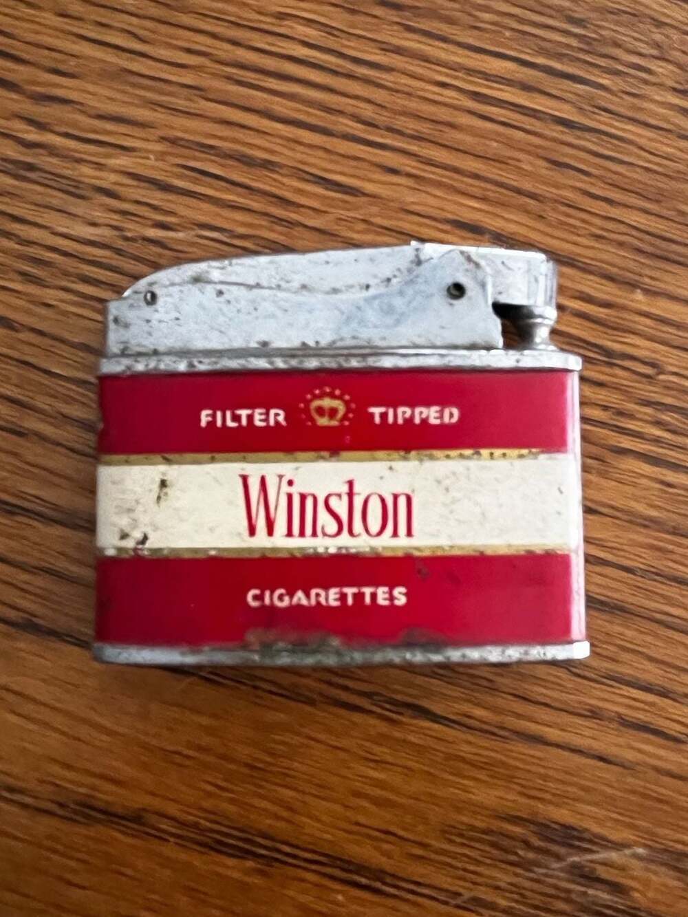VINTAGE CROWN FLAT OVAL AUTOMATIC CIGARETTE LIGHTER. WINSTON CIGARETTES. WORKS